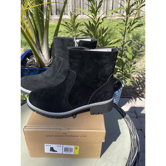 NEW!! SEVEN 7 FOOTWEAR Bestie Ankle Boot, Black, Size 9 - Picture 5 of 11